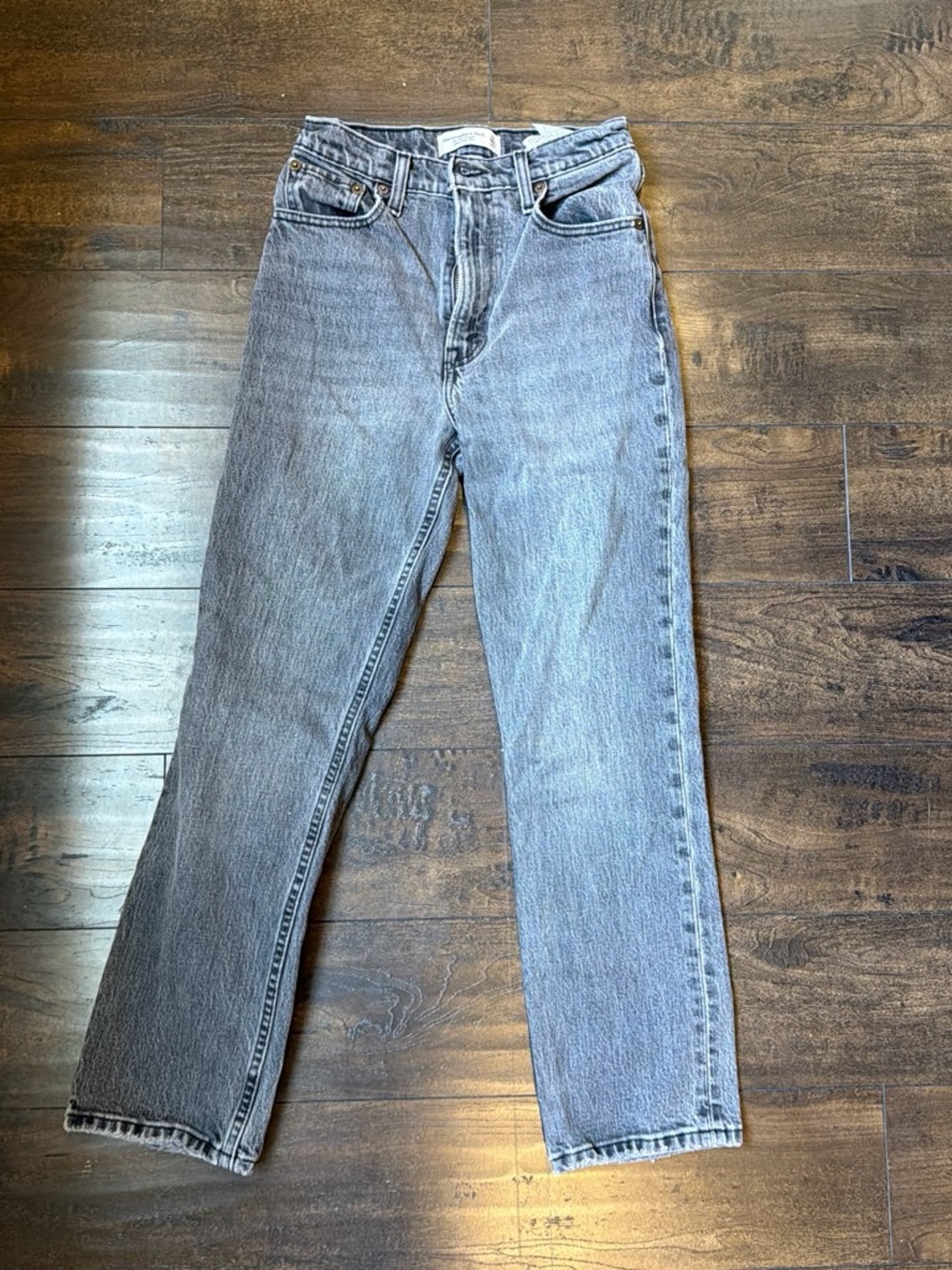 Abercrombie & Fitch Straight-Leg Gray High-Rise Jeans